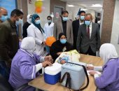 محافظ الإسماعيلية يشهد انطلاق الحملة القومية للتطعيم ضد شلل الأطفال.. صور