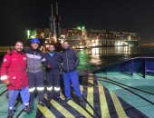 طاقم القاطرة "مساعد 2" يشارك صحافة المواطن بصور نجاح تعويم "إيفر جيفن"