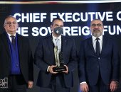 تكريم أيمن سليمان الرئيس التنفيذى لصندوق مصر السيادى باحتفالية BT100