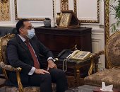 سفير سلطنة عمان الجديد لرئيس الوزراء: فخورون بموكب المومياوات الملكية