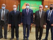 جامعة المنوفية ومركز الجامعة يحصلان على ضمان جودة التعليم على شهادة "الأيزو"