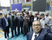 صور تكريم رجال ترسانة بورسعيد البحرية المشاركين في تعويم السفينة الجانحة