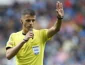 الريال ضد برشلونة.. الاتحاد الإسباني يعلن تعيين حكم جديد للكلاسيكو