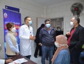 نائب محافظ الإسكندرية توجه الشكر للأطقم الطبية بمراكز تلقي لقاح كورونا