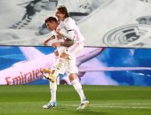 الريال ضد برشلونة.. الملكى يتفوق على البارسا بثنائية فى الشوط الأول "فيديو"