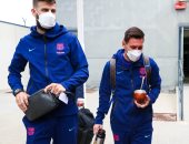 الريال ضد برشلونة .. بعثة البارسا تطير إلى مدريد لخوض الكلاسيكو "فيديو وصور" 