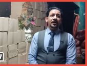 قبطى يوزع 2000 كرتونة رمضانية بالجيزة.. ويؤكد: "النهارده يوم فى حب مصر".. "فيديو"
