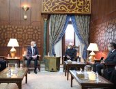 رئيس تونس وشيخ الأزهر يتفقان على تشكيل لجنة علمية لخدمة الثقافة الإسلامية