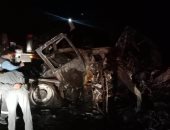 الصحة: مصرع 20 مواطنا وإصابة 3 آخرين فى حادث تصادم أتوبيس وسيارة نقل بأسيوط
