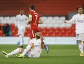 ليفربول ضد الريال.. القائم يمنع بنزيما من تسجيل هدف الملكى الأول.. فيديو