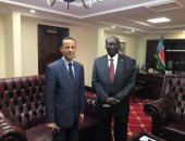 سفير مصر بجوبا يبحث مع وزير شئون الرئاسة الجديد بجنوب السودان تعزيز العلاقات