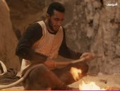 مسلسل موسى الحلقة 3 ..محمد رمضان يهرب ويأكل الأفاعى فى الجبل بعد حرقه حميد
