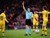 أتلتيك بيلباو ضد برشلونة.. كشف حساب مونويرا حكم موقعة نهائى كأس ملك إسبانيا