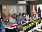 محافظ أسوان: مهلة أخيرة لقيادات المحليات وشركات النظافة لرفع مستوى الأداء