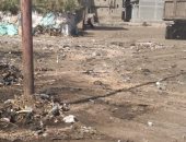 محافظة دمياط تستجيب لشكوى أهالى قرية "طبل" وترفع القمامة المتراكمة