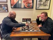 أرنولد شوارزنيجر ينافس مايك تايسون فى مباراتى شطرنج وجولف.. اعرف الحكاية 