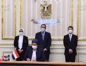 رئيس الوزراء يشهد توقيع اتفاقيتين لتصنيع لقاح "سينوفاك" الصينى فى مصر  