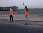 شباب قرية قشطوخ بالمنوفية ينظمون حملة لإفطار صائم على الطريق