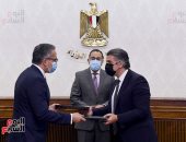 رئيس الوزراء يشهد مراسم التعاقد مع التحالف الفائز بتشغيل المتحف المصرى الكبير