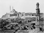 100 صورة عالمية.. "القلعة" قرارات سياسية غيرت العالم وجدران تتحدى الزمن