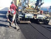 الإسكان: تنفيذ عدة مشروعات للطرق والمحاور الرئيسية بمدينتي السادات والشروق