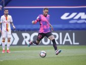 باريس سان جيرمان يحذر برشلونة من التفاوض مع نيمار