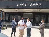وزير التعليم العالي يزور مستشفى العاشر من رمضان الجامعى ويوجه بإنهاء التجهيزات