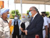 محافظ قنا: تطوير الوحدات المرورية لتقديم أفضل الخدمات للمواطنين.. صور