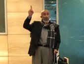 أول صور ترصد لحظة وصول رجل الأعمال أشرف السعد لمطار القاهرة