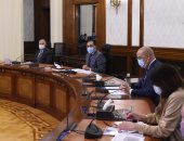 رئيس الوزراء يتابع إجراءات الاستخدام الأمثل لمياه الصرف المعالجة.. صور