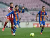 برشلونة وأتلتيكو يهديان ريال مدريد صدارة الليجا على طبق من ذهب.. رفاق ميسي يسقطون أمام كتيبة سيميوني سلبيا في صراع الدوري الاسباني.. الملكي في مهمة صعبة أمام إشبيلية.. والبارسا يحصد نقطة وحيدة أمام قطبي العاصمة