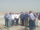 مساعد نائب وزير الإسكان يشدد على الالتزام بمواعيد إنجاز المشروعات بـ6 أكتوبر