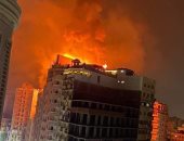 حريق في الطابق الأخير بفندق بانوراما بطنطا والدفع بسيارات إطفاء.. فيديو
