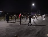 كر وفر بين محتجين فلسطينيين وقوات الاحتلال فى مدينة البيرة.. فيديو