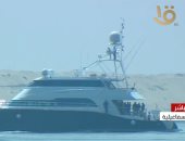 الرئيس السيسي يتفقد المجرى الملاحى لقناة السويس