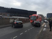 مان يونايتد ضد ليفربول.. الجماهير الغاضبة تعترض حافلة الريدز 