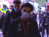 مان يونايتد ضد ليفربول.. شاهد كيف وصل الريدز أولد ترافورد دون مشاكل