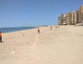 حملات "السياحة والمصايف" فى الإسكندرية للتأكد من غلق الشواطئ.. صور