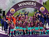 سيدات برشلونة يتوجن بلقب دوري أبطال أوروبا للمرة الأولى برباعية في تشيلسي