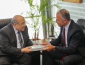 مصطفى الفقى عن لقائه بالسفير الأمريكى: أشاد بالجهود المصرية لتسوية الوضع فى غزة