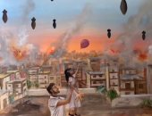 "صلوا لفلسطين".. لبنانية تقدم عملا فنيا حولت فيه بالونات العيد إلى صواريخ 