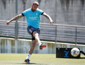 راموس يعود إلى تدريبات ريال مدريد قبل موقعة فياريال الختامية لليجا.. صور 