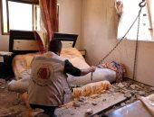 عائلة تنجو من الموت بعد سقوط صاروخ على منزلها فى غزة.. صور