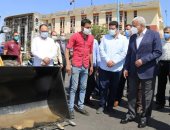 محافظ السويس: وصول 12 معدة وسيارات جديدة لدعم منظومة النظافة