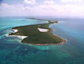 مشاهير يمتلكون جزرًا حول العالم.. بحثًا عن الهدوء وبيئة بعيدة عن التلوث