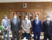 محافظ شمال سيناء يستقبل أعضاء البرنامج الرئاسى لتأهيل التنفيذيين للقيادة