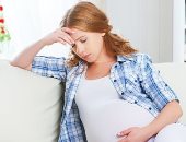 للحوامل.. احذرى مضاعفات الصداع قد يسبب تسمم الحمل