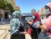 حملة توعية بأهمية تلقى لقاح كورونا بقرى "حياة كريمة" بكفر الشيخ.. صور 