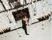 أريانا جراندي تكشف عن صور حفل زفافها بعد 10أيام وتحصد أكثر من 22 مليون إعجاب