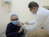 لقاحات كورونا تصل السجون.. تطعيم 5000 سجين من كبار السن و1400 من الأطقم الطبية ضد الفيروس.. مساعد وزير الداخلية: لا إصابات بين النزلاء فى السجون.. ومدير مستشفى سجن المنيا: كل سجين يحصل على جرعته.. فيديو